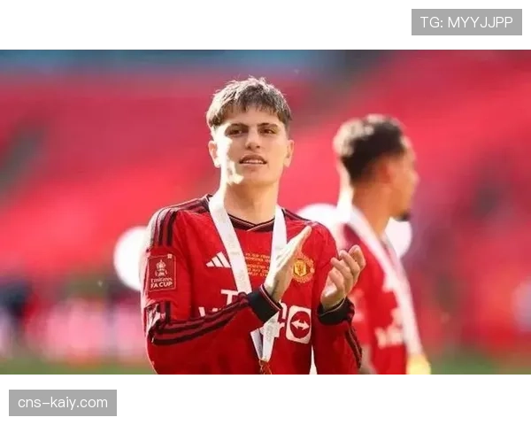 科莫队三名U21入选德转最贵阵容，青训培养模式引发关注